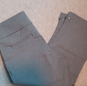 Gray pull-on microtwill capris